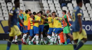 Brasil logró remontar y vencer por 2-1 a Colombia en la Copa América