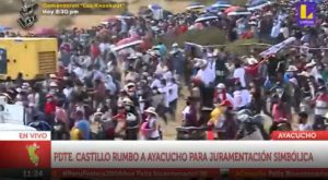 Cientos de ciudadanos ingresan a la Pampa de Quinua para ver ceremonia presidencial