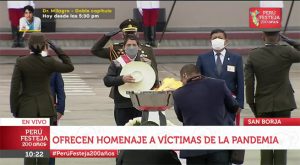 Ofrecen homenaje a víctimas de la pandemia en el inicio del desfile militar