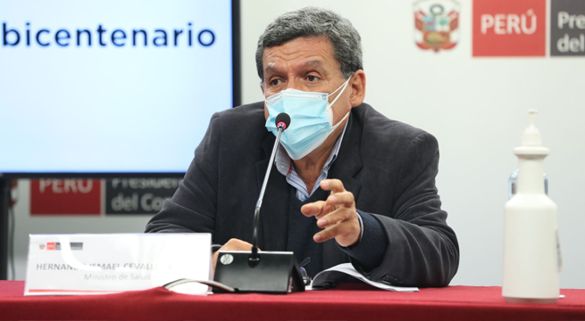 Ministro Cevallos niega que el retraso de vacunación tenga que ver con la Cancillería