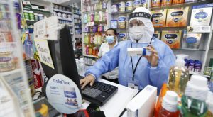 Minsa: farmacias y boticas funcionarán como centro de vacunación