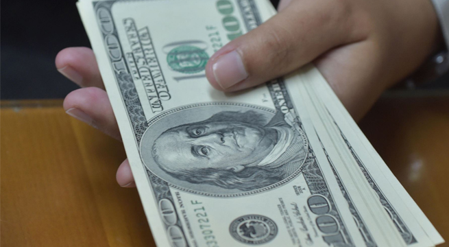 Dólar presenta ligera alza al inicio de la jornada cambiaria