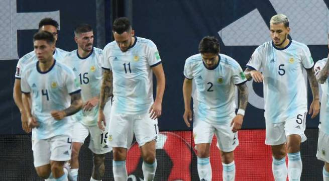 DT argentino exige solución a conflicto por cesión de futbolistas de ligas europeas para eliminatorias sudamericanas