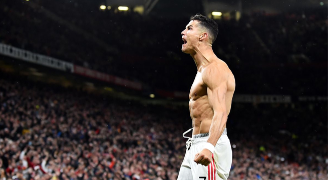 Cristiano Ronaldo le da el triunfo al Manchester United en el último minuto