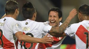 Lapadula tras los constantes golpes que recibe: “Llegué a Lima más feo y ahora soy un chico más lindo”