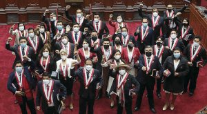 Congresistas de Perú Libre exigen la renuncia de Luis Barranzuela