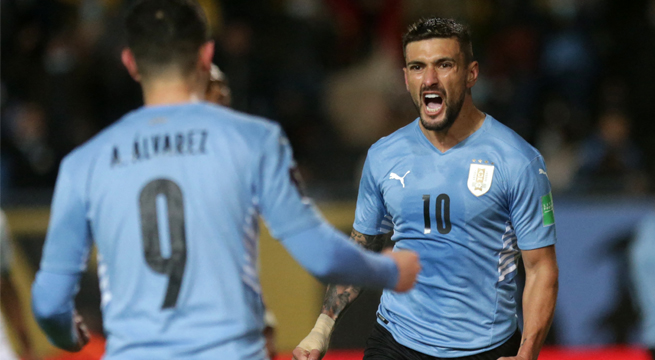 Uruguay vence por 4-2 a Bolivia y se afianza en la zona de clasificación