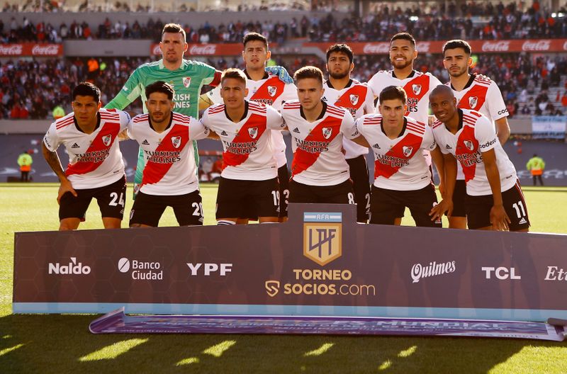 River Plate se consolida en liderato de liga argentina tras victoria ante escolta Talleres