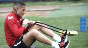 Paolo Guerrero se sumó a los entrenamientos de la selección peruana de cara a la fecha triple de octubre