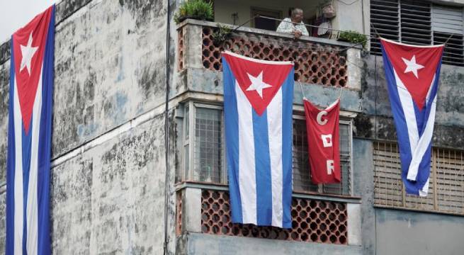 Protestas en Cuba fracasan bajo presión del gobierno mientras turistas regresan a la isla