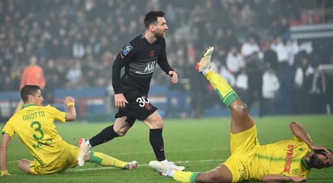 Messi marca su primer gol en la Ligue 1 por el PSG, que se distancia de sus rivales