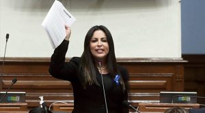 Piden denunciar a Patricia Chirinos ante la Comisión de Ética por insultos contra Pedro Castillo