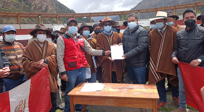 Levantan la protesta: comunidad de Aquia y minera Antamina firman acta de tregua