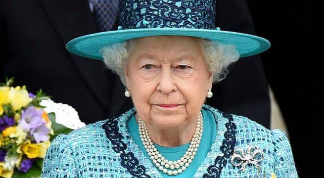 La reina Isabel pasará Navidad en Windsor en medio del brote de ómicron