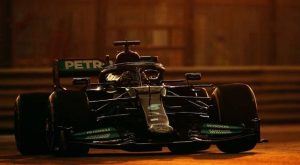 Hamilton marca el ritmo en las prácticas para el Gran Premio de Abu Dabi