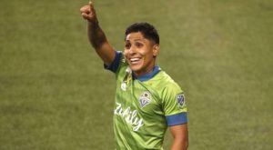 Raúl Ruidíaz seguirá en el Seattle Sounders