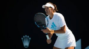 Muguruza y Sabalenka avanzan en Australia, se meten en segunda ronda