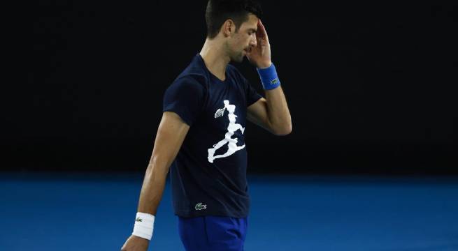 Djokovic debe cumplir las normas para ir a España, dice presidente Pedro Sánchez