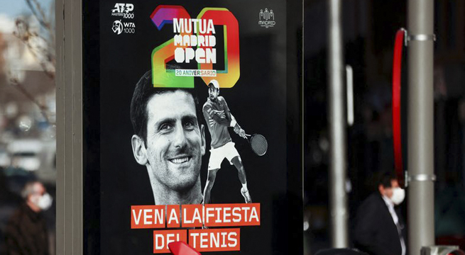 Djokovic debe vacunarse si quiere competir en España, dice portavoz del Gobierno