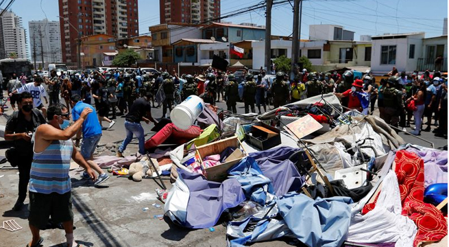 Marcha contra migrantes en norte de Chile termina con algunos incidentes