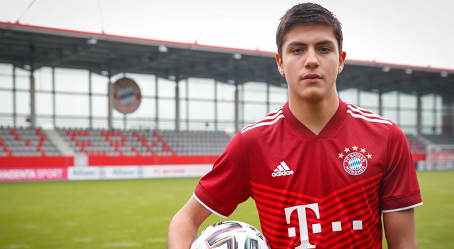 Futbolista de 16 años de ascendencia peruana fue presentado en el Bayern Múnich