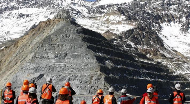 Senado chileno aplica modificaciones a proyecto sobre regalías mineras