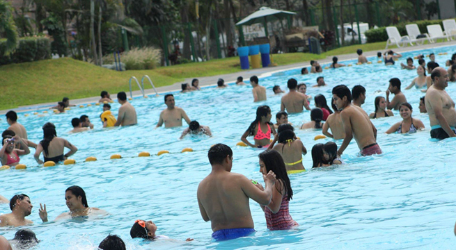 COVID-19: uso de piscinas públicas con fines recreativos está prohibido