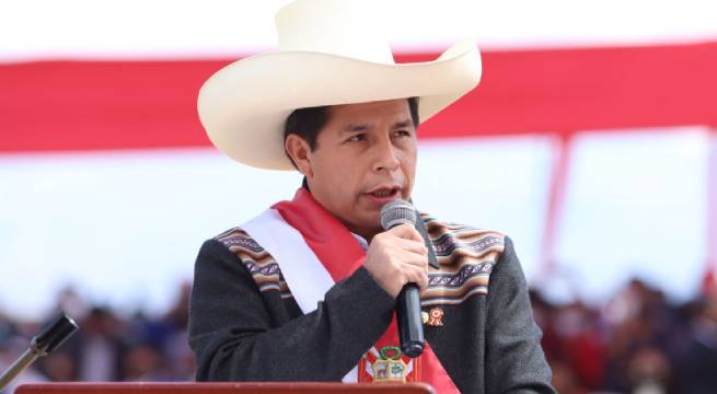 Presentan denuncia constitucional contra el presidente Pedro Castillo
