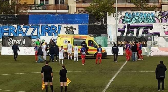 Jugador de 21 años muere de paro cardíaco en pleno partido de fútbol