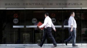 Reservas de oro del Banco Central de Venezuela bajan siete toneladas en un año