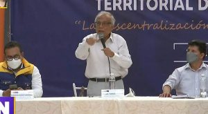 Premier Aníbal Torres insiste en que serenos usen armas