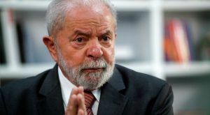 Lula dice que propondrá más impuestos a los ricos y cambiar política de precios de Petrobras