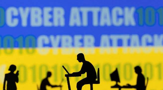 Ucrania informa otro ataque masivo contra sitios web del Estado y bancos