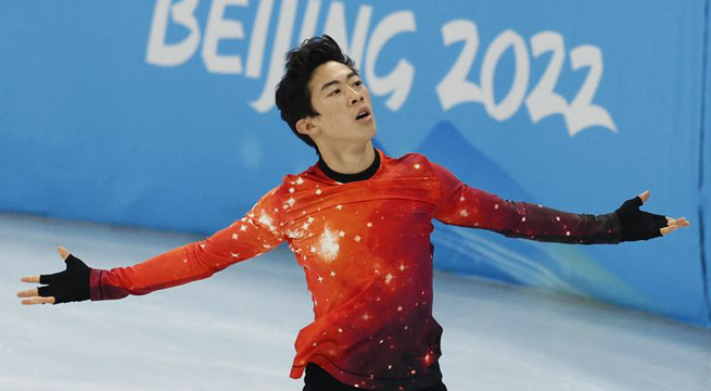 Chen, el «hombre cohete», se alza con el oro en patinaje artístico en Pekín