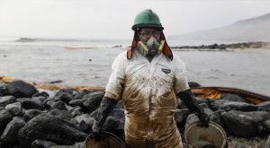 Repsol: reparación y limpieza de derrame en Perú podría costar 65 millones de dólares