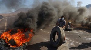 Chile dice que se reunirá con autoridades bolivianas por crisis migratoria