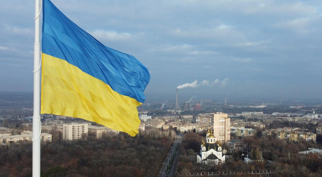 Ucrania declara el estado de emergencia y pide a sus ciudadanos que regresen de Rusia