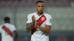 Alexander Callens sobre partido ante Paraguay: «Será la final más importante de este proceso»