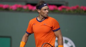 Rafael Nadal estará de baja hasta seis semanas por una fisura en una costilla