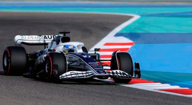 Vigente campeón Verstappen marca el ritmo en prácticas de Baréin