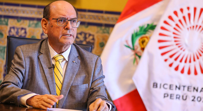 Canciller César Landa confía en que el Gabinete Ministerial obtendrá el voto de confianza