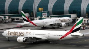 Emirates seguirá volando a Rusia hasta que los propietarios le digan que no lo haga
