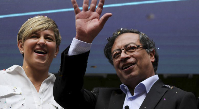 Candidato Gustavo Petro exacerba temores en Colombia, pero ¿pasará de las palabras a los hechos?