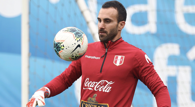 Selección peruana anuncia desconvocatoria de José Carvallo por problemas de salud