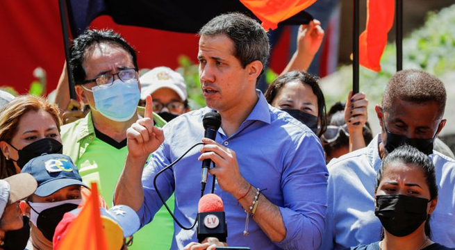 Juan Guaidó dice que 11 médicos venezolanos serán voluntarios en atención a refugiados ucranianos