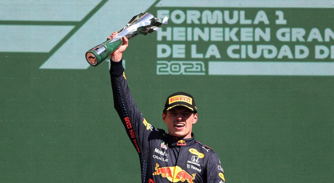 Max Verstappen seguirá en Red Bull hasta 2028