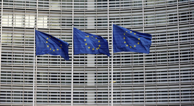UE propone prohibir importación de carbón, productos químicos y madera de Rusia