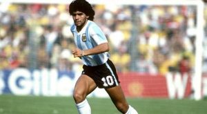 Camiseta de «Mano de Dios» de Maradona se vendería en unos 5,23 mln dlr en subasta