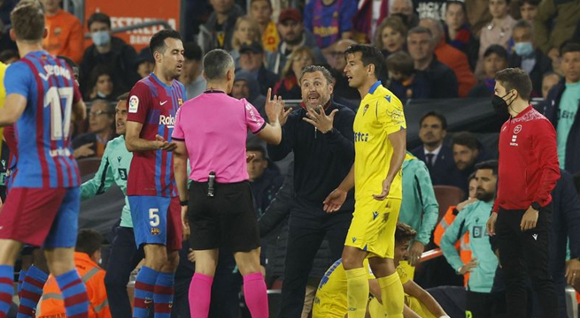 Dura derrota del Barcelona ante el Cádiz deja al Real Madrid al borde del título de LaLiga