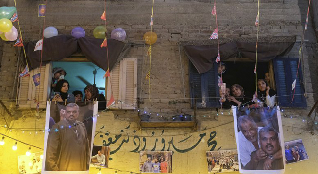 Vuelven las fiestas callejeras del Ramadán en El Cairo tras suspensión por la COVID-19